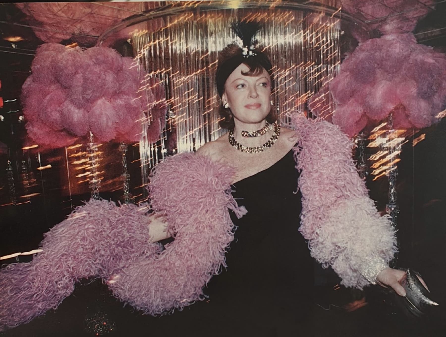 Régine — le boa